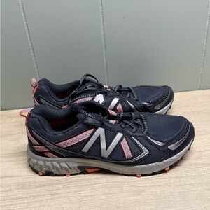 New Balance Black and Pink Trail Shoes Women’s Size 11